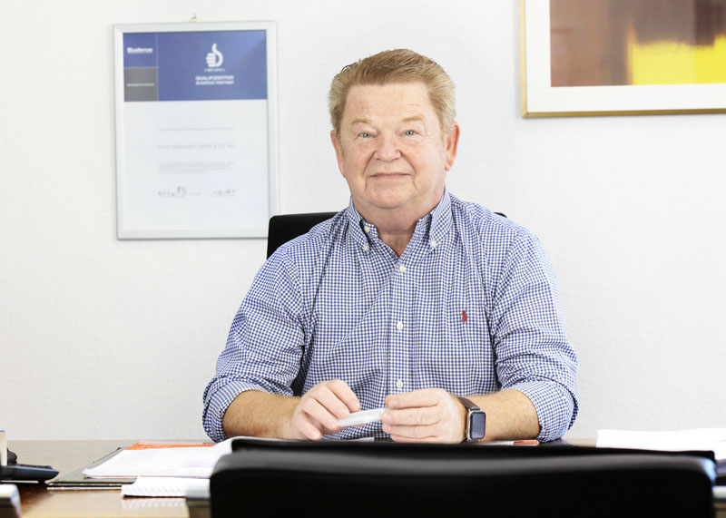 Günter Sprünker, Geschäftsführer Heinz Geberzahn GmbH & Co. KG Köln Geschäftsführer Günter Sprünker, Spezialist für Heizungstechnik. Heinz Geberzahn GmbH & Co. KG